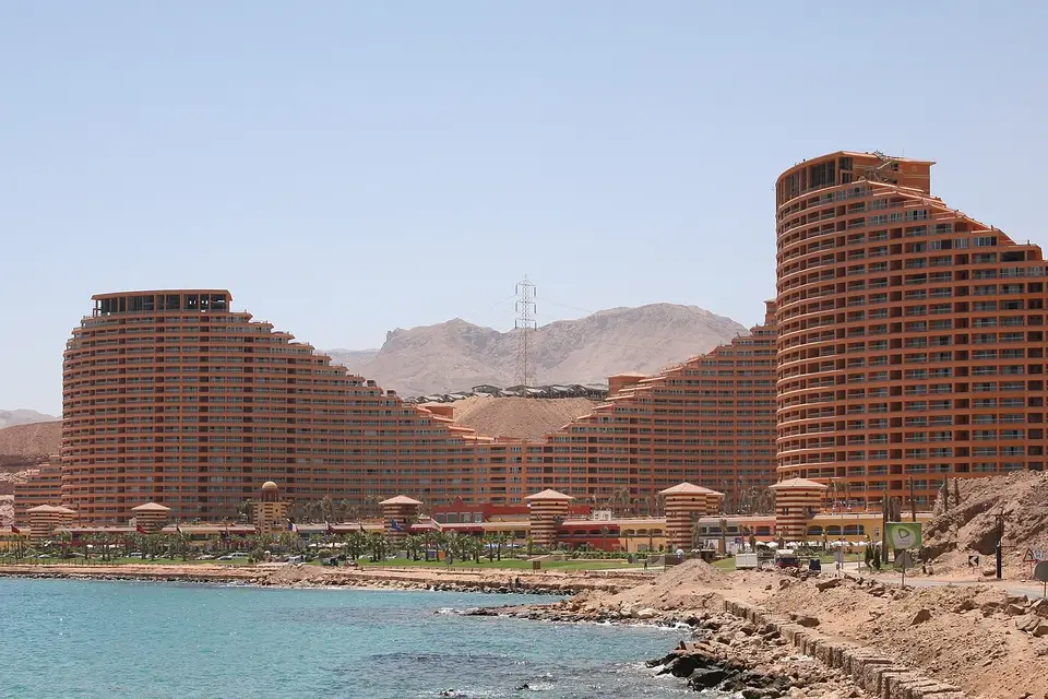 العين السخنة